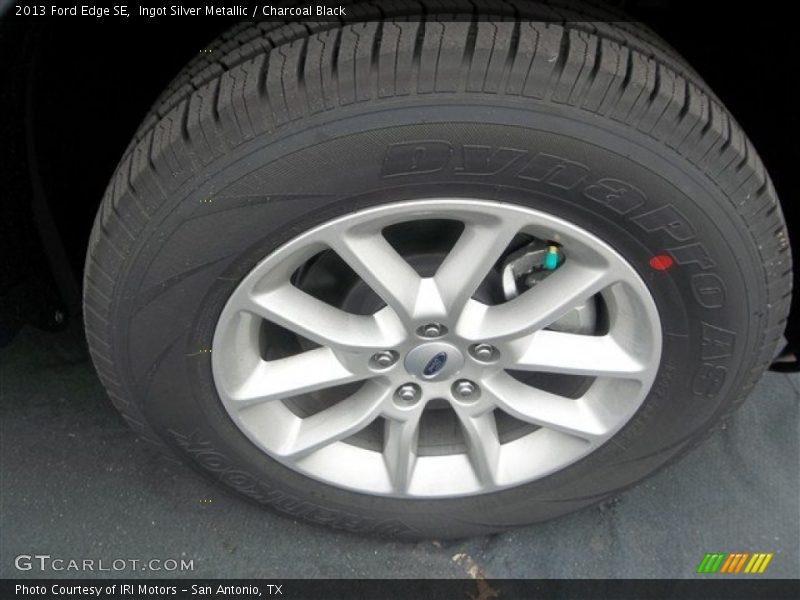 Ingot Silver Metallic / Charcoal Black 2013 Ford Edge SE