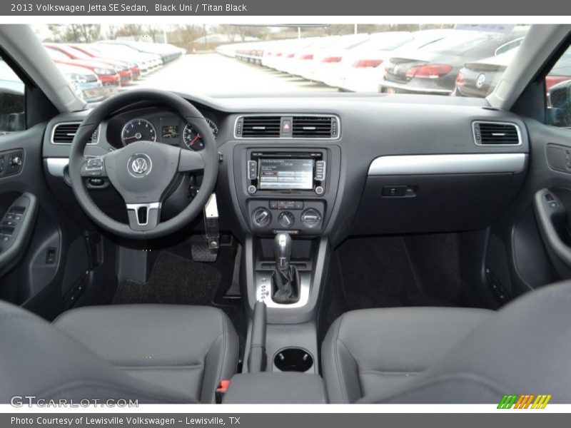 Black Uni / Titan Black 2013 Volkswagen Jetta SE Sedan