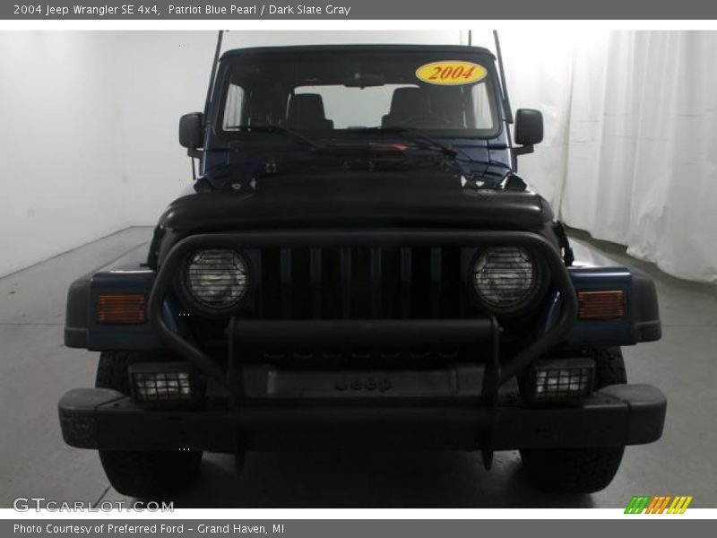 Patriot Blue Pearl / Dark Slate Gray 2004 Jeep Wrangler SE 4x4