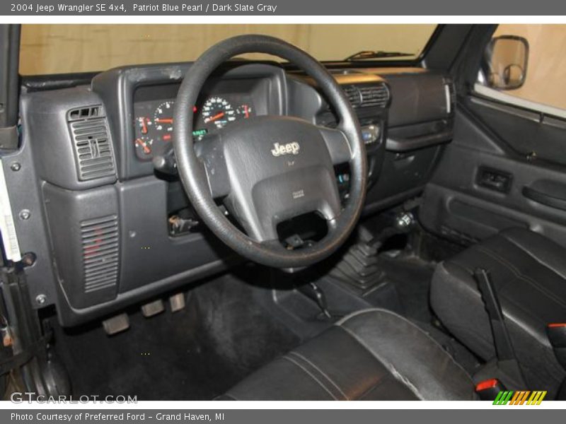 Patriot Blue Pearl / Dark Slate Gray 2004 Jeep Wrangler SE 4x4