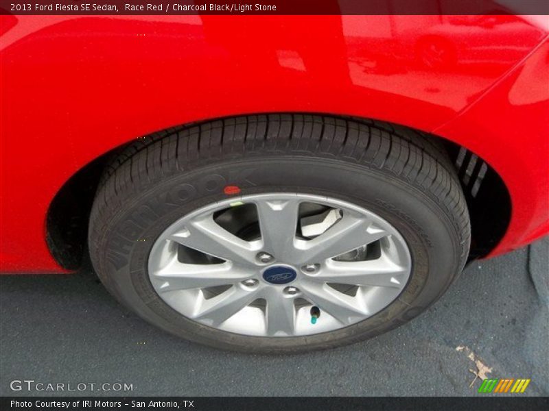 Race Red / Charcoal Black/Light Stone 2013 Ford Fiesta SE Sedan