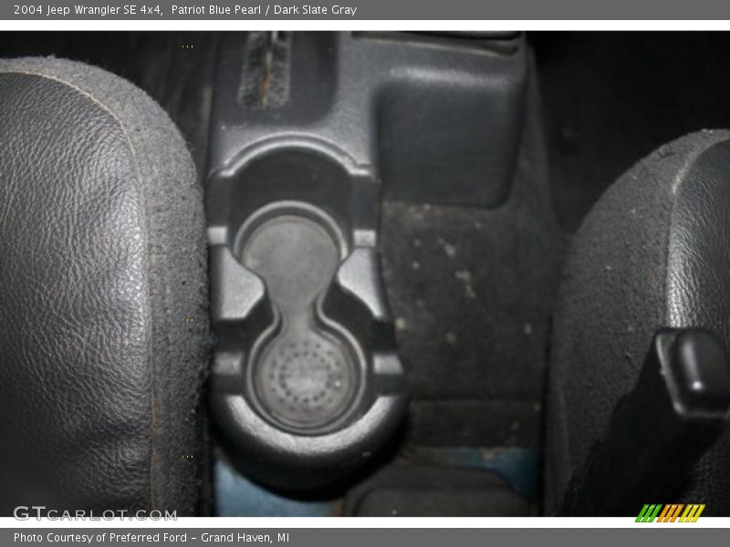 Patriot Blue Pearl / Dark Slate Gray 2004 Jeep Wrangler SE 4x4