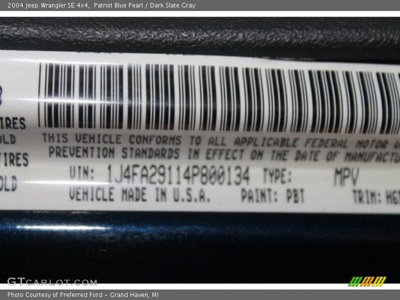 Patriot Blue Pearl / Dark Slate Gray 2004 Jeep Wrangler SE 4x4