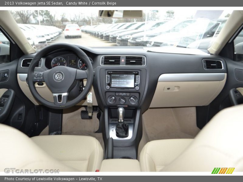 Candy White / Cornsilk Beige 2013 Volkswagen Jetta SE Sedan