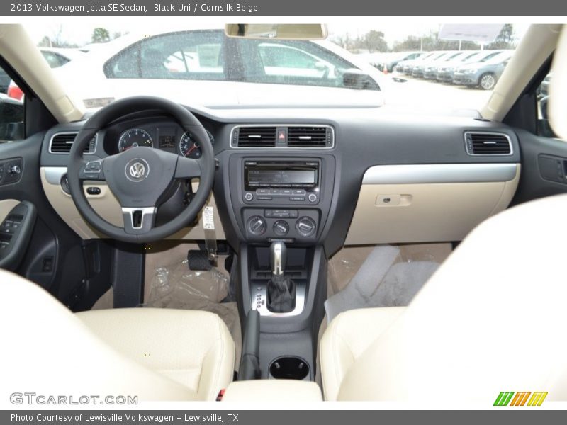 Black Uni / Cornsilk Beige 2013 Volkswagen Jetta SE Sedan