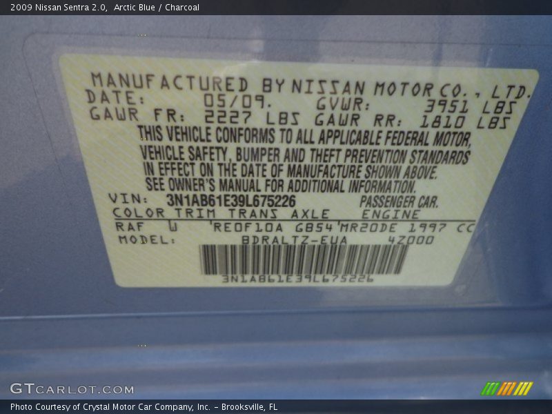 Arctic Blue / Charcoal 2009 Nissan Sentra 2.0