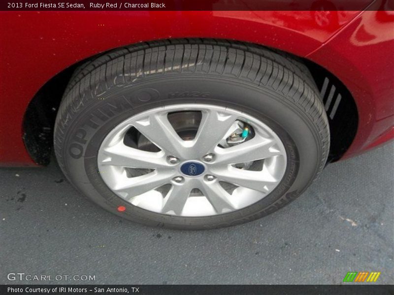 Ruby Red / Charcoal Black 2013 Ford Fiesta SE Sedan