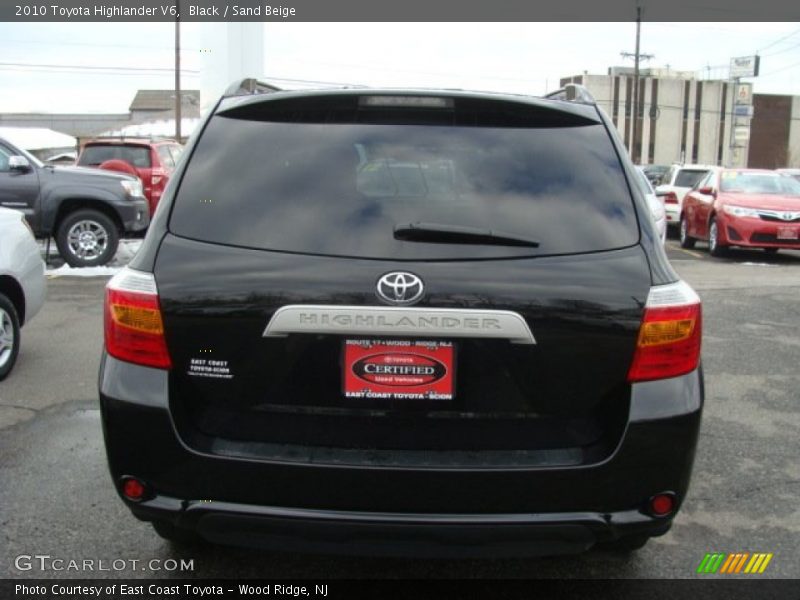 Black / Sand Beige 2010 Toyota Highlander V6