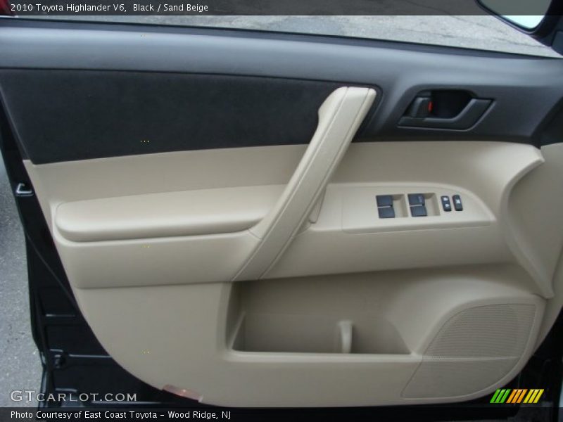 Black / Sand Beige 2010 Toyota Highlander V6