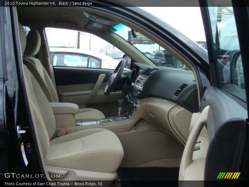 Black / Sand Beige 2010 Toyota Highlander V6