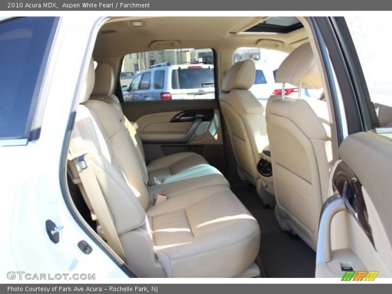 Aspen White Pearl / Parchment 2010 Acura MDX