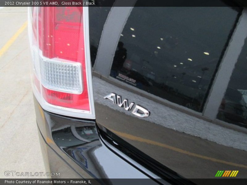 Gloss Black / Black 2012 Chrysler 300 S V8 AWD