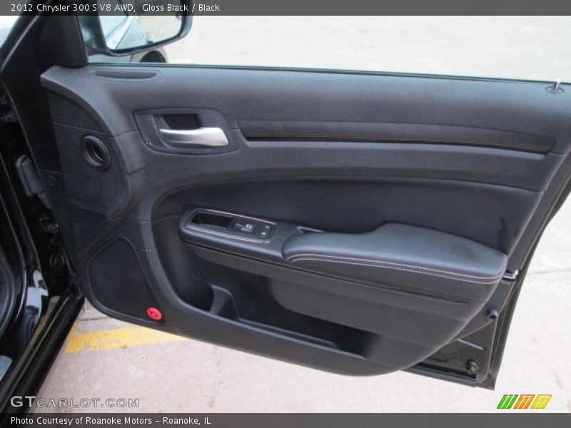 Door Panel of 2012 300 S V8 AWD