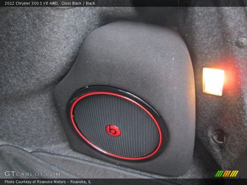 Audio System of 2012 300 S V8 AWD