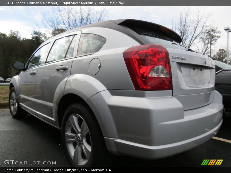 Bright Silver Metallic / Dark Slate Gray 2011 Dodge Caliber Mainstreet