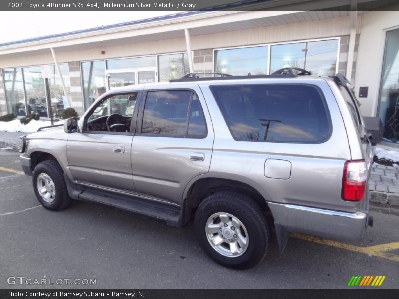 Millennium Silver Metallic / Gray 2002 Toyota 4Runner SR5 4x4
