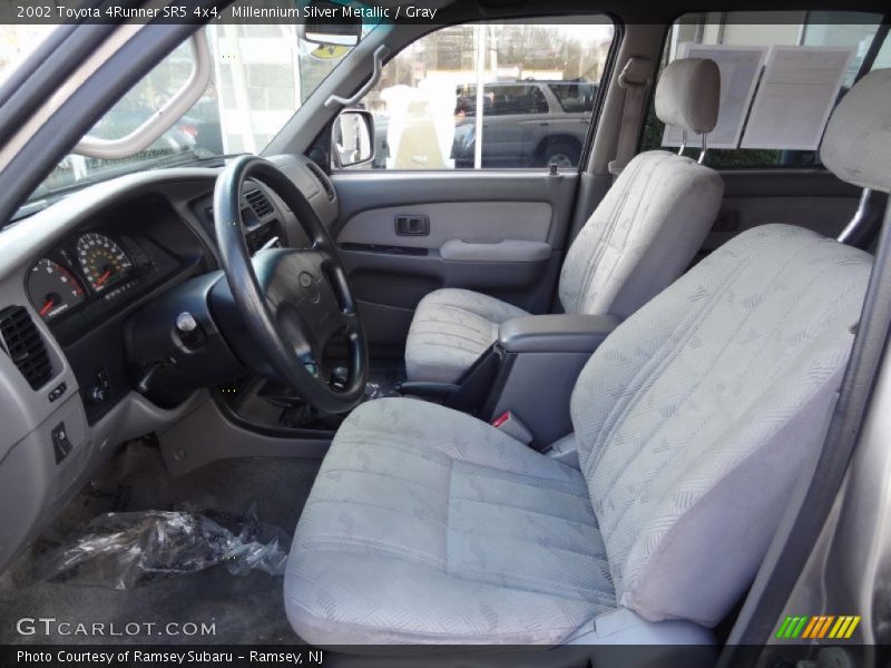Millennium Silver Metallic / Gray 2002 Toyota 4Runner SR5 4x4