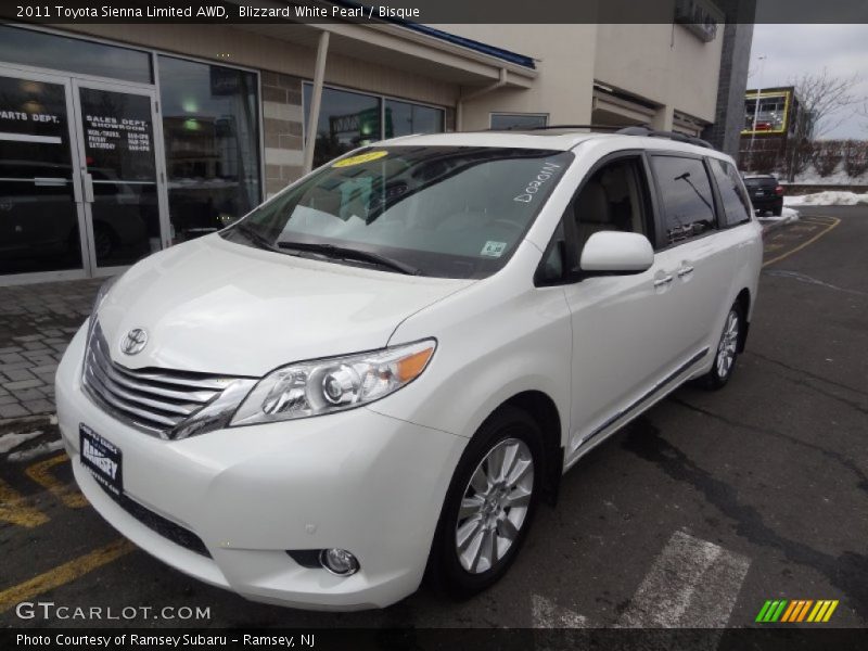 Front 3/4 View of 2011 Sienna Limited AWD