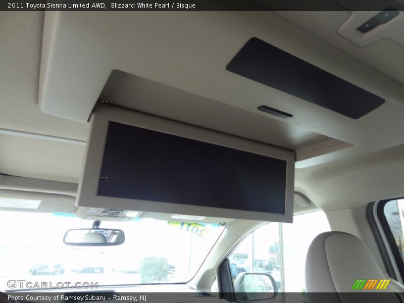 Entertainment System of 2011 Sienna Limited AWD