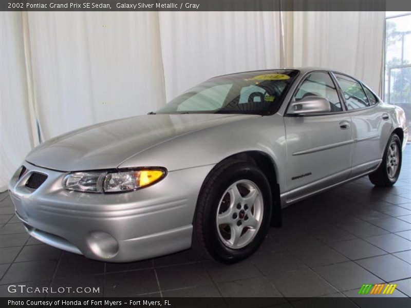 Galaxy Silver Metallic / Gray 2002 Pontiac Grand Prix SE Sedan