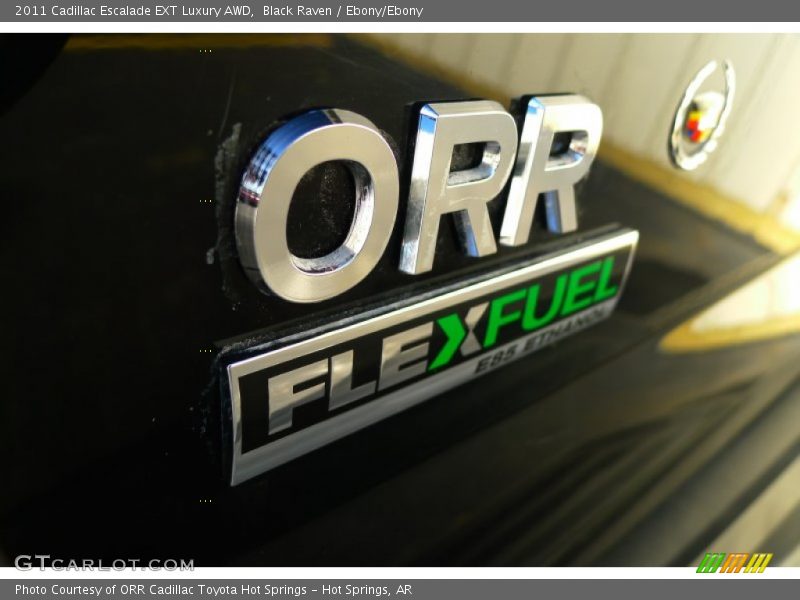 Black Raven / Ebony/Ebony 2011 Cadillac Escalade EXT Luxury AWD