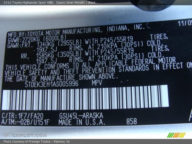 Classic Silver Metallic / Black 2010 Toyota Highlander Sport 4WD