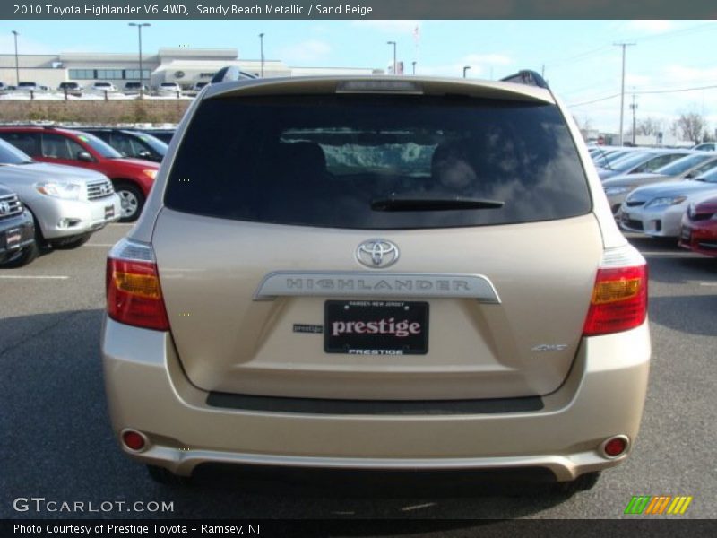 Sandy Beach Metallic / Sand Beige 2010 Toyota Highlander V6 4WD