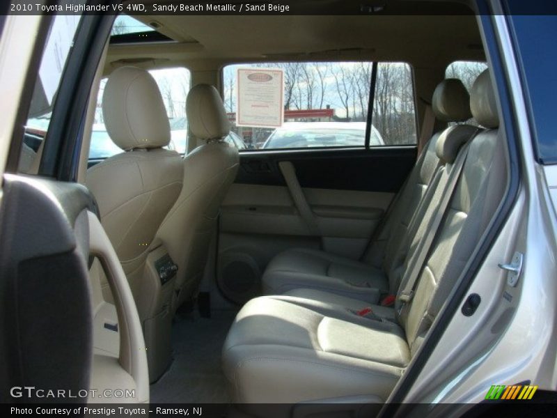 Sandy Beach Metallic / Sand Beige 2010 Toyota Highlander V6 4WD