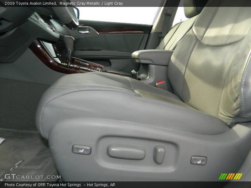 Magnetic Gray Metallic / Light Gray 2009 Toyota Avalon Limited