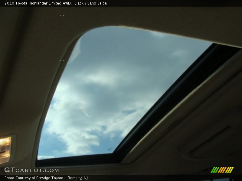 Black / Sand Beige 2010 Toyota Highlander Limited 4WD