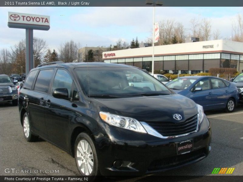 Black / Light Gray 2011 Toyota Sienna LE AWD