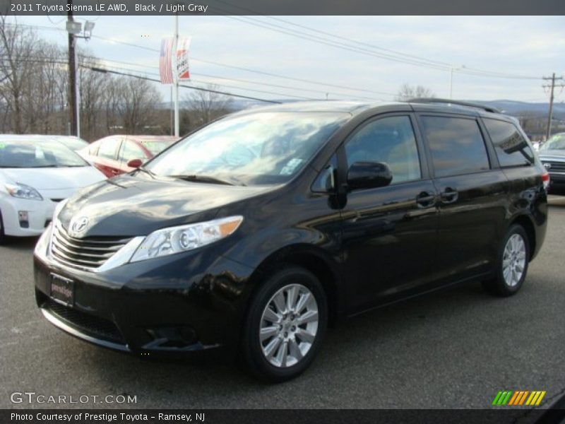 Black / Light Gray 2011 Toyota Sienna LE AWD