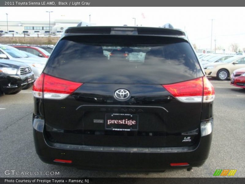 Black / Light Gray 2011 Toyota Sienna LE AWD