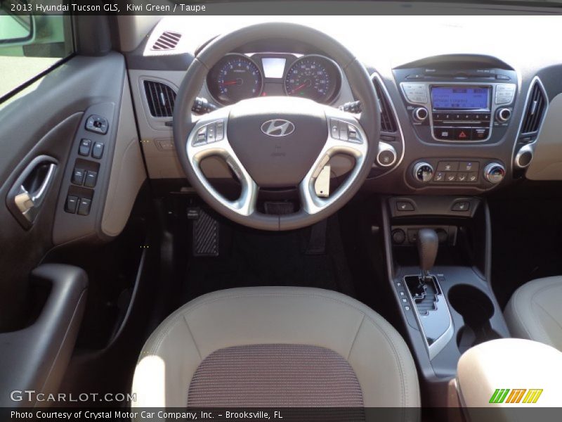 Dashboard of 2013 Tucson GLS