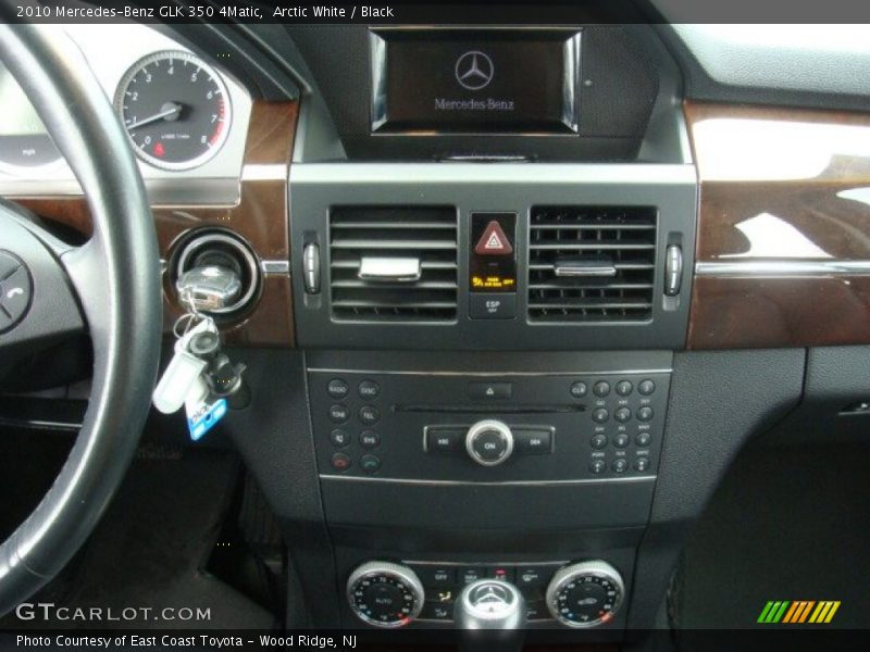 Arctic White / Black 2010 Mercedes-Benz GLK 350 4Matic