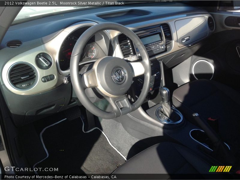 Moonrock Silver Metallic / Titan Black 2012 Volkswagen Beetle 2.5L