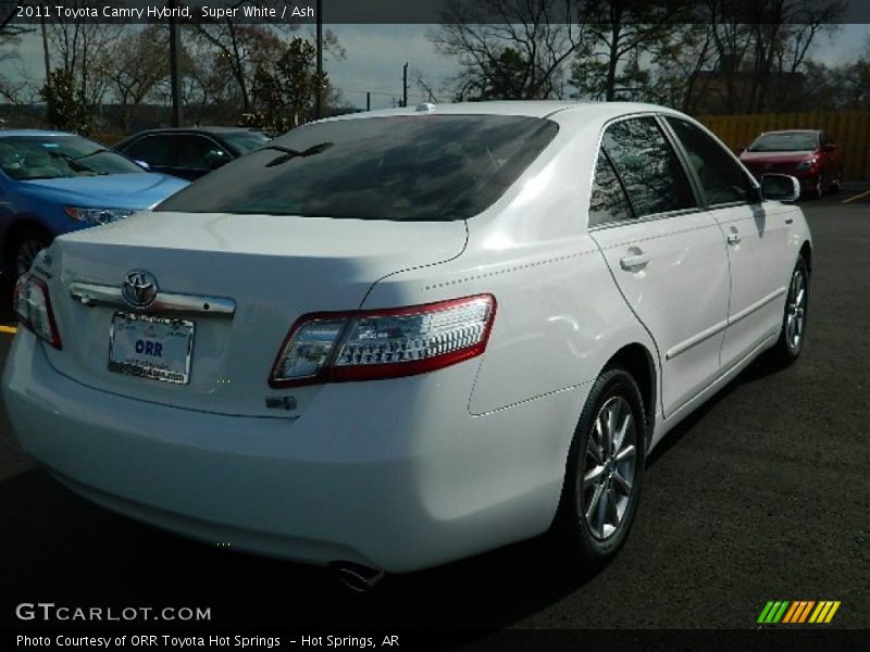 Super White / Ash 2011 Toyota Camry Hybrid