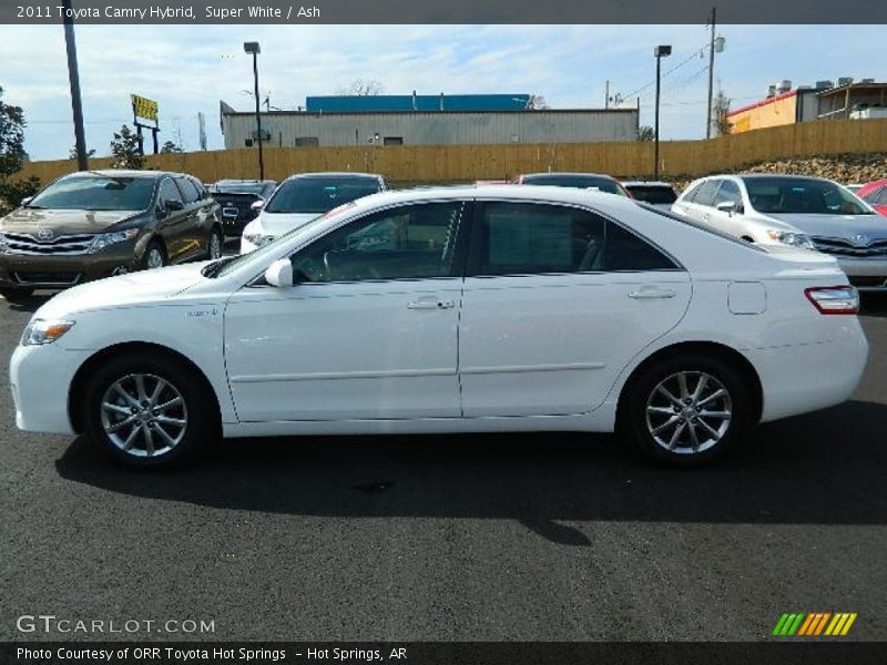 Super White / Ash 2011 Toyota Camry Hybrid