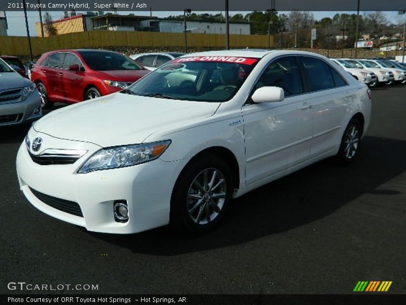 Super White / Ash 2011 Toyota Camry Hybrid