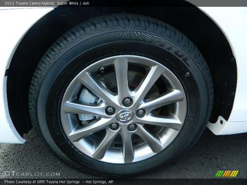 Super White / Ash 2011 Toyota Camry Hybrid