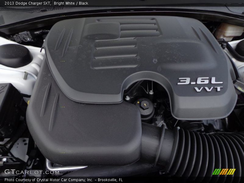 Bright White / Black 2013 Dodge Charger SXT