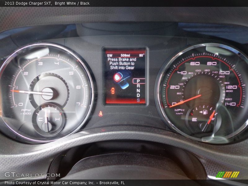 Bright White / Black 2013 Dodge Charger SXT