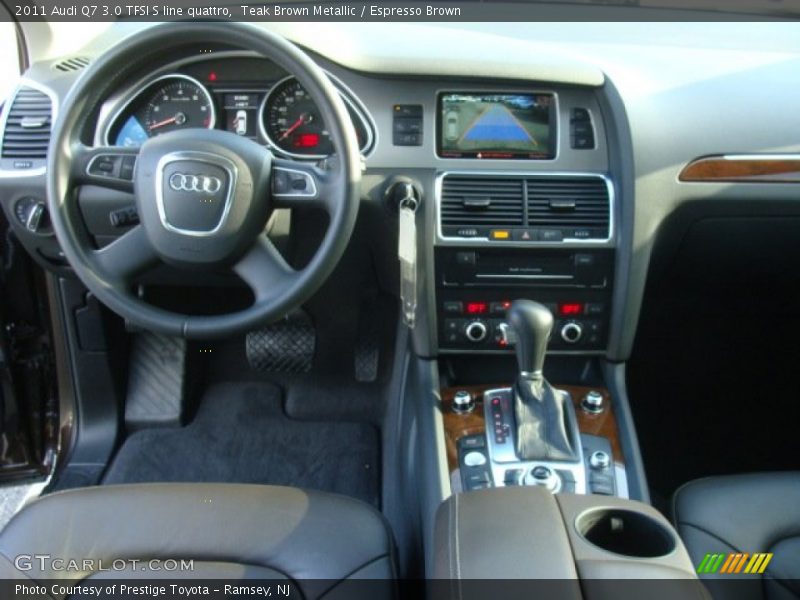 Dashboard of 2011 Q7 3.0 TFSI S line quattro
