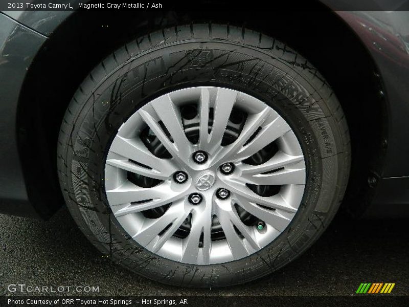 Magnetic Gray Metallic / Ash 2013 Toyota Camry L