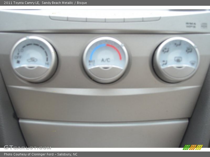Sandy Beach Metallic / Bisque 2011 Toyota Camry LE