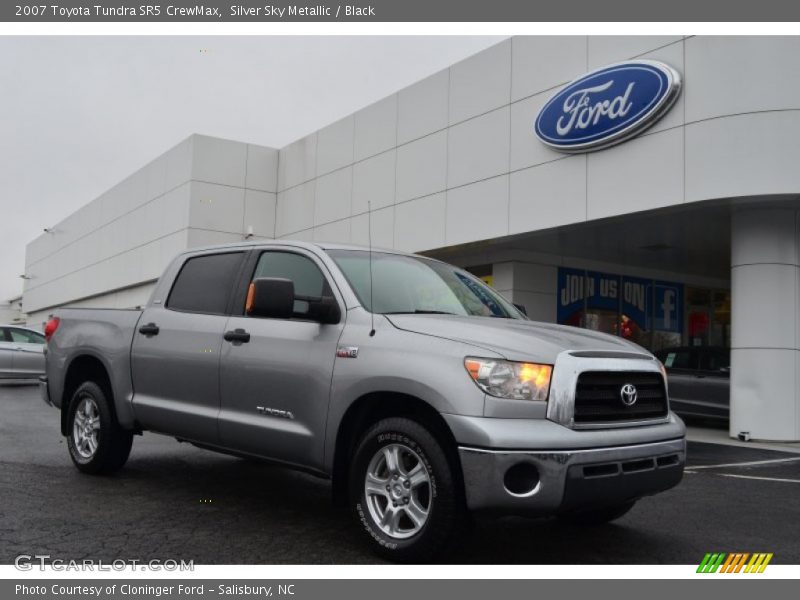 Front 3/4 View of 2007 Tundra SR5 CrewMax