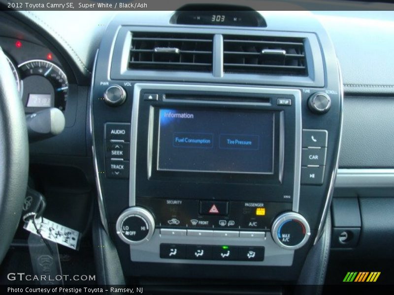 Super White / Black/Ash 2012 Toyota Camry SE
