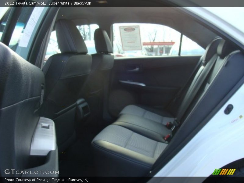 Super White / Black/Ash 2012 Toyota Camry SE