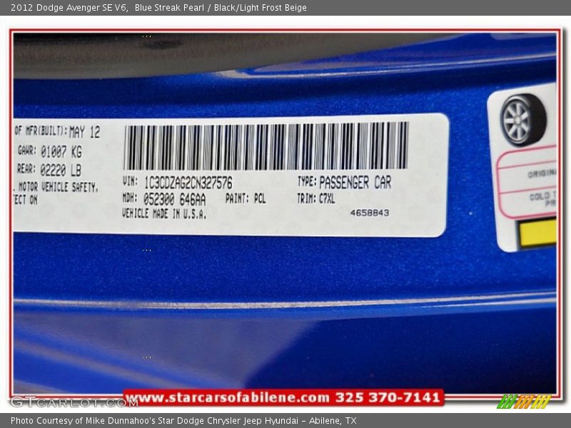 Blue Streak Pearl / Black/Light Frost Beige 2012 Dodge Avenger SE V6