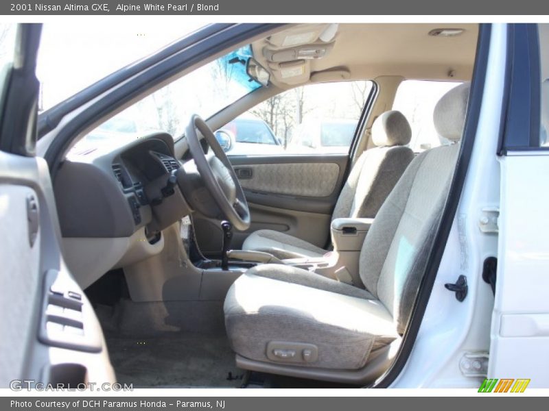  2001 Altima GXE Blond Interior